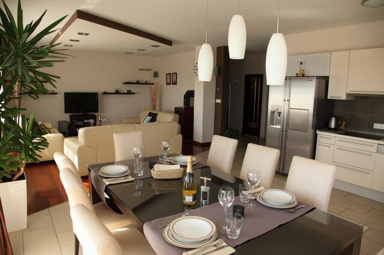 Others 4, Apartment Toma, Solin