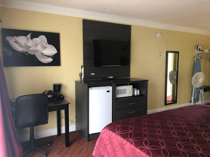 Bedroom 9