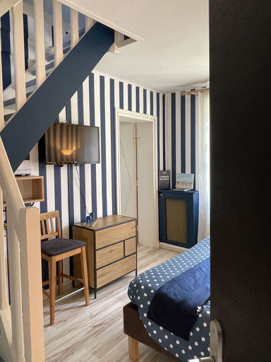 Bedroom 2, La Collinière, Eure-et-Loir