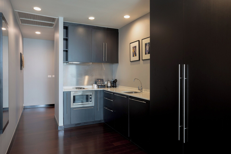 Dining Room 28