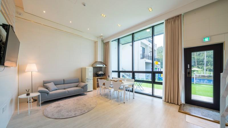 4, Yeosu Awave Pension, Yeosu