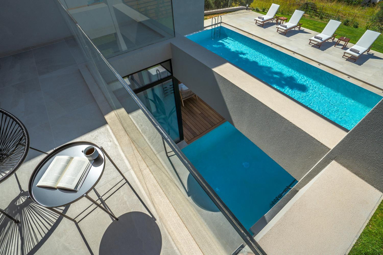 Sport & Beauty 2, Avra & Ostria Villa, Pirgos-Villas,Heated pool , amazing sea view, Crete
