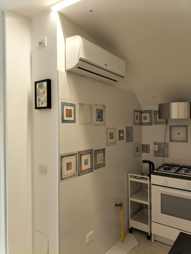 Others 4, Casa Porsia, Bari