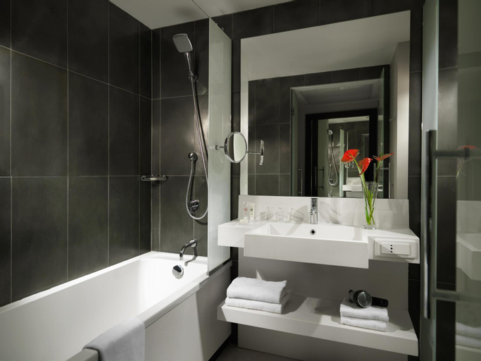Bathroom 4