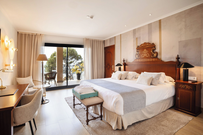 Bedroom 3, Secrets Mallorca Villamil Resort & Spa - Adults Only, Baleares