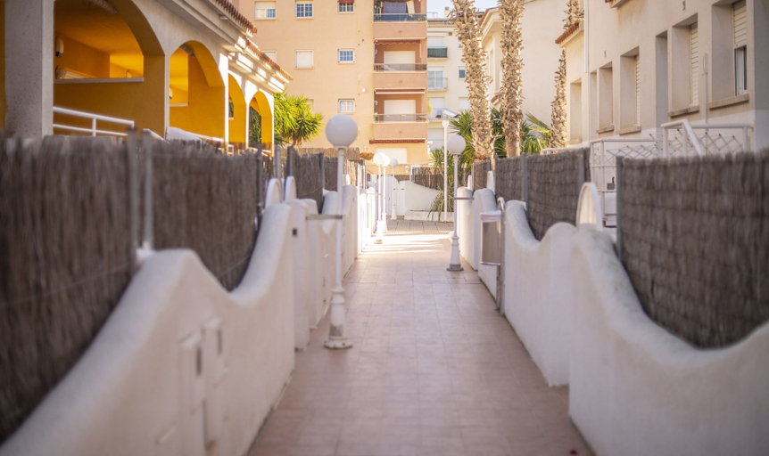 Room 2, R141 - C6 Manila Resort Patio, Tarragona