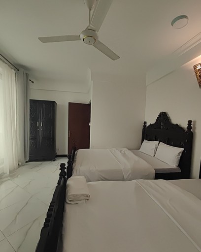 Others 5, AYAA LUXURY APARTMENT 4TH FLOOR, Mjini