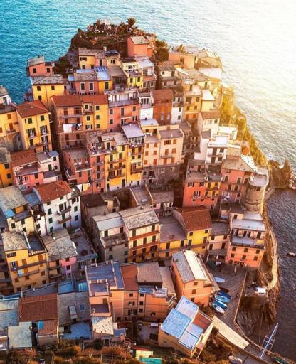 La Piramide, La Spezia