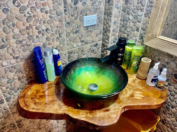 Bathroom 4, Orchid Resort Dominica