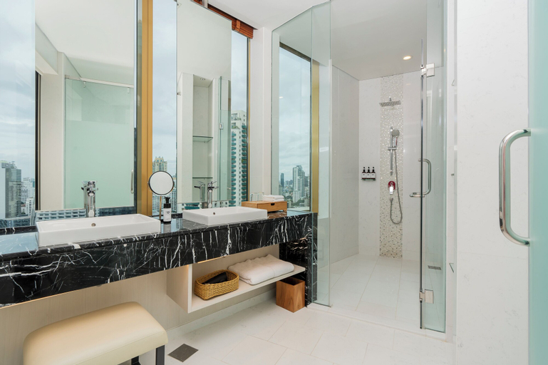 Bathroom 8