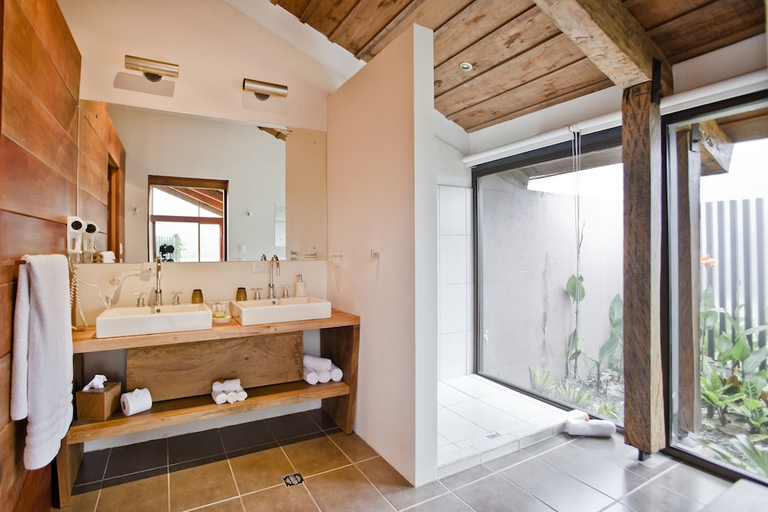 Bathroom 3, Poas Volcano Lodge, Santa Bárbara