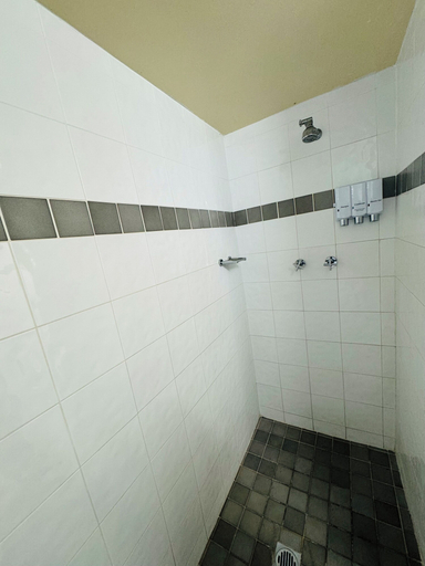 Bathroom 3, Ardeanal Motel West Wyalong, Bland