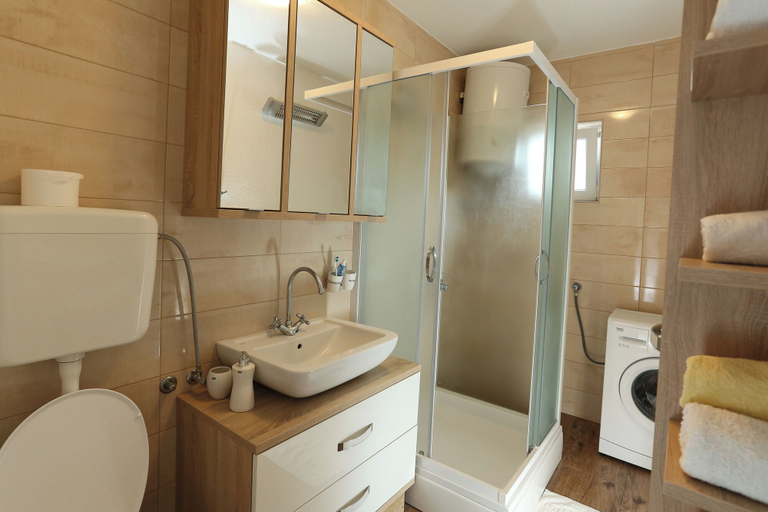 Bathroom 3, Apartment Freni, Supetar