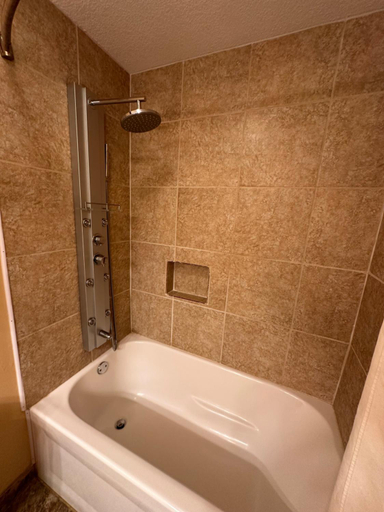 Bathroom, Budget Inn, Cole