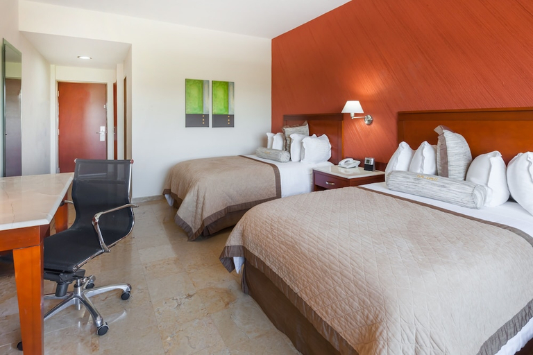 Bedroom 3, Garden Colima, Colima