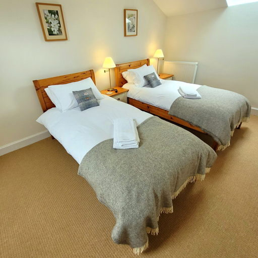 Bedroom, Finnich Cottages, Stirling