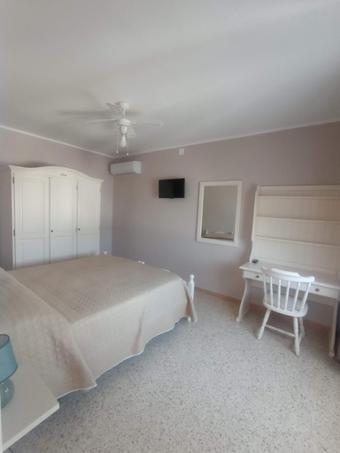 Others 5, Villa Alfea CAMERE, Lecce