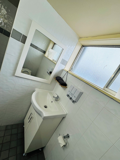 Bathroom 3, Ardeanal Motel West Wyalong, Bland