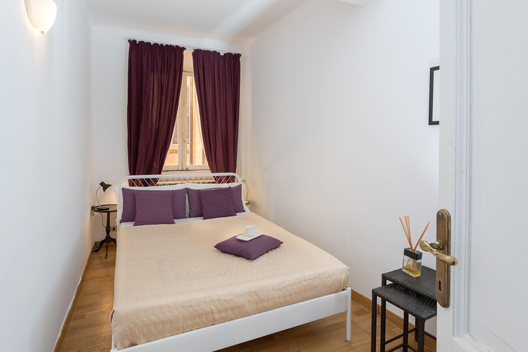 Room 5, Banchi Nuovi - Castel Sant Angelo, Rome