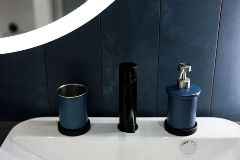 Bathroom 4, Native Apartments Barska 69, Kraków City