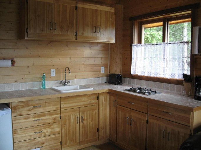 Others 3, Tschurtschenthaler Rentals, Columbia-Shuswap
