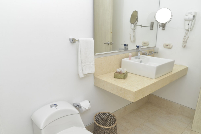 Bathroom 3, Hotel Aura Baru, Cartagena de Indias