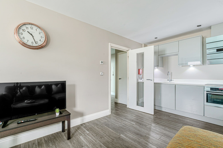 Others 3, The Lanes Stellar Stay Sea View 2min Walk to Beach, Brighton and Hove