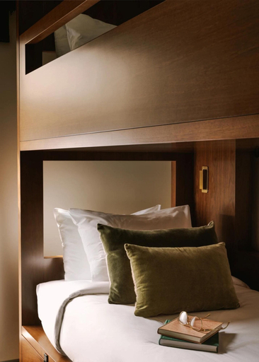 Bedroom 2, FOUND Hotels, Santa Monica, Series by Marriott, Los Angeles