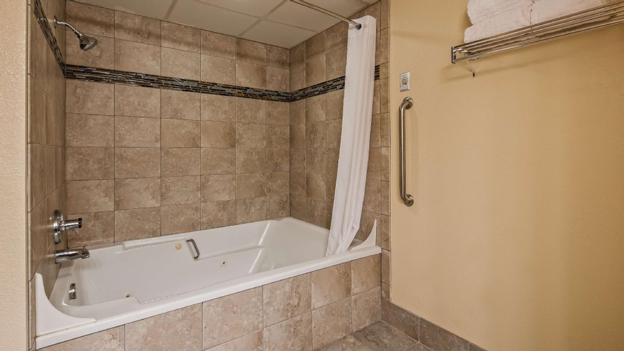 Bathroom 6