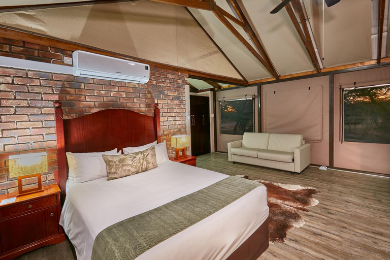 Bedroom 2, Manong Game Lodge, South East