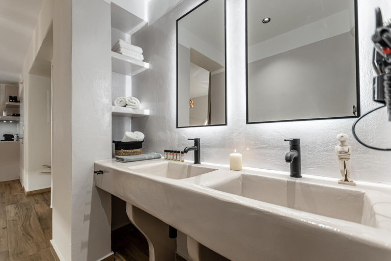 Others 5, Heavenly Suites & Studios, South Aegean