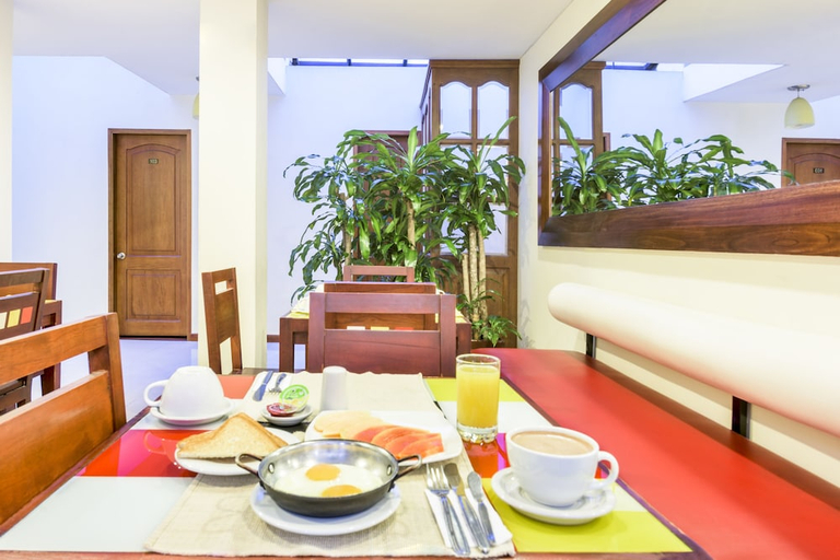 Others 5, Hotel Portofino, Santafé de Bogotá