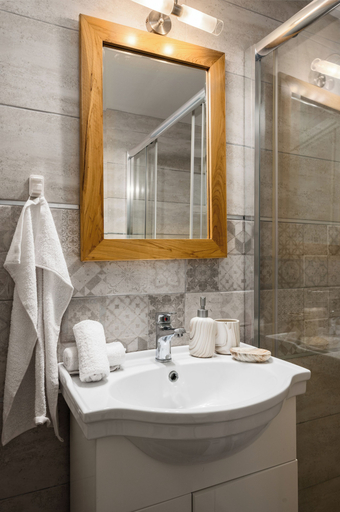 Bathroom 3, Palazzo Apartment by Corfu Escapes, Ionian Islands