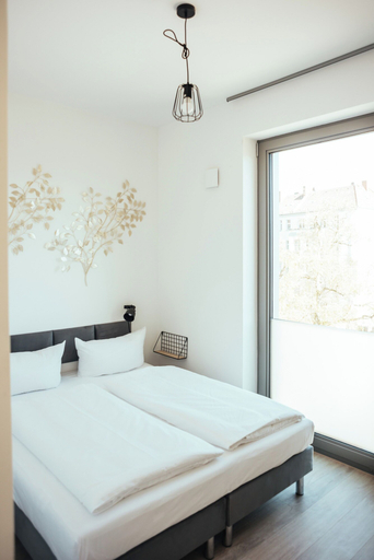 Bedroom 2, The Rix Studios & Suites, Berlin