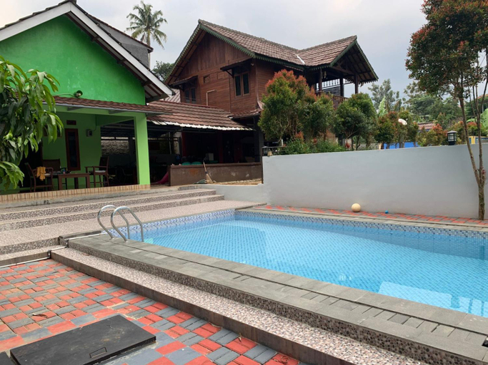 Others 2, Villa Ainun, Bogor