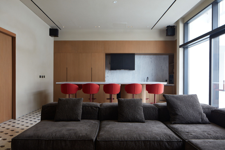 Room 4, Snug Studio at Upside Living Business Travel Ready, Dubai