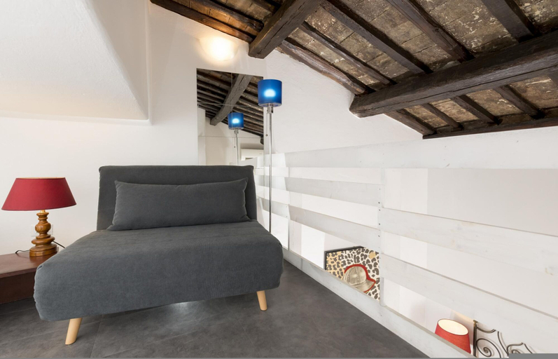 Others 4, Saint Caterina House - Campo de Fiori, Rome