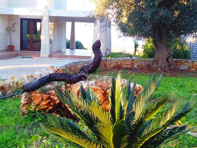 Others 3, Villa Alerika, Brindisi