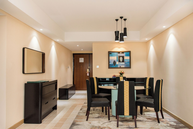 Dining Room 4