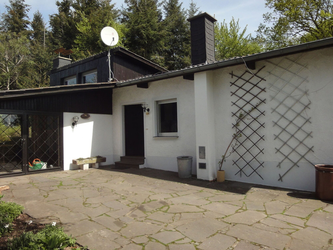 Exterior & Views 2, Holiday Home Moselle with Private Sauna, Bernkastel-Wittlich