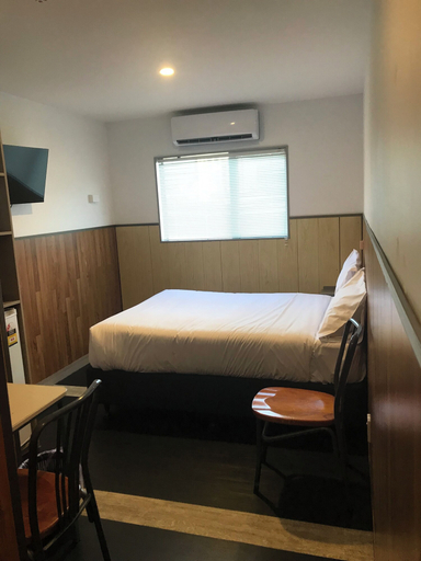 Bedroom 2, Conway Motel, Manukau