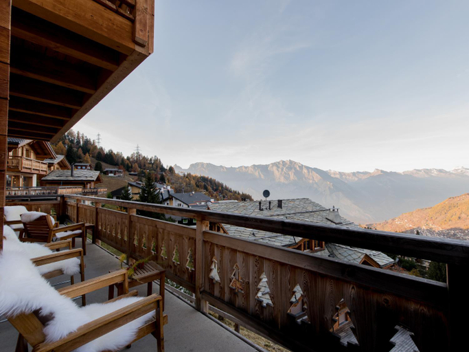 Others 5, Chalet Petit Sapin, Martigny
