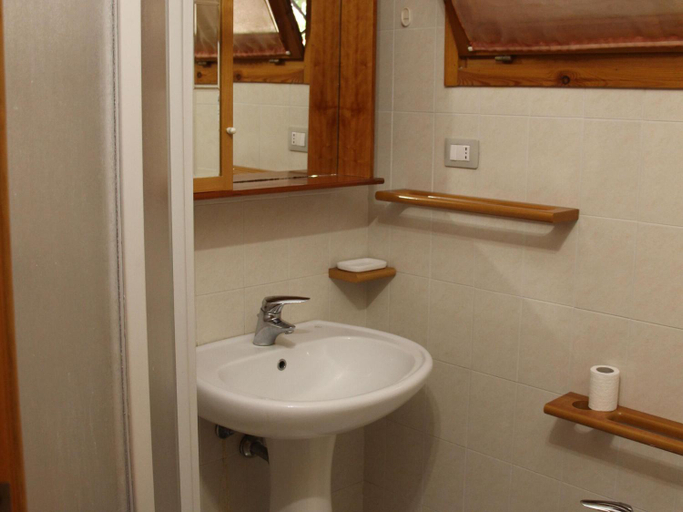 Bathroom 3, Apartment in Costa Rei near White Sandy Beach, Cagliari