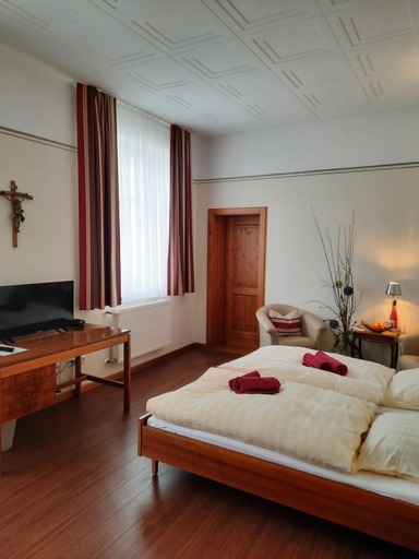 Bedroom 4, Gastehaus Schweiklberg, Passau