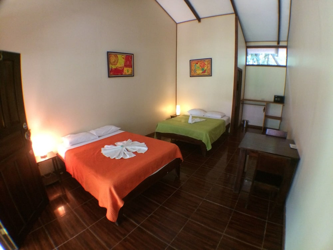 Bedroom 2, Hotel Rana Roja Lodge, Pococí