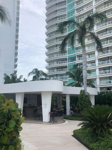 Food & Drinks, Bay View Grand Marina Ixtapa condo en pie de playa, José Azueta