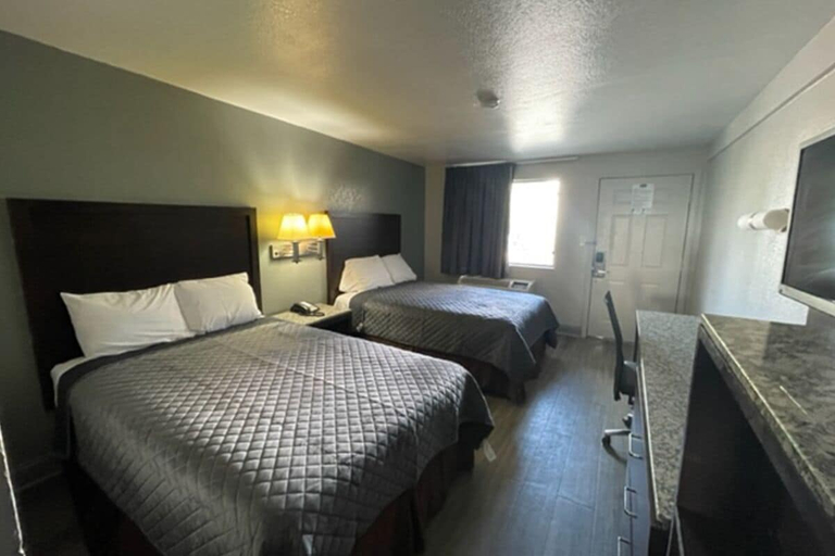 Bedroom 3, Western Inn Marietta, Cobb