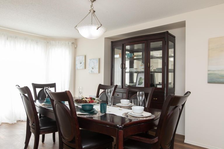 Others 4, Elegant 6 Bedroom House Near U of Manitoba, Division No. 11