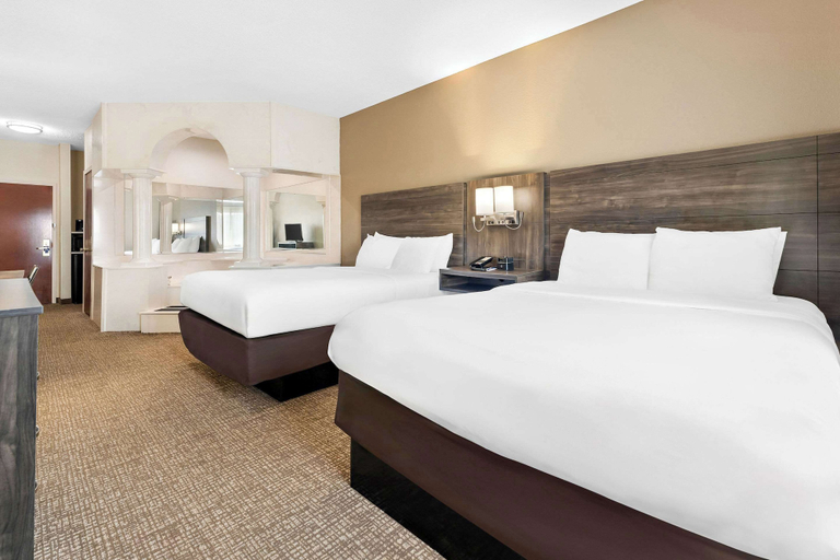 Bedroom 3, Comfort Suites near Robins Air Force Base, Houston