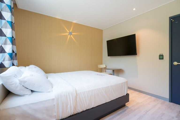 Bedroom 3, Gapyeong Chello Pensiontel, Gapyeong